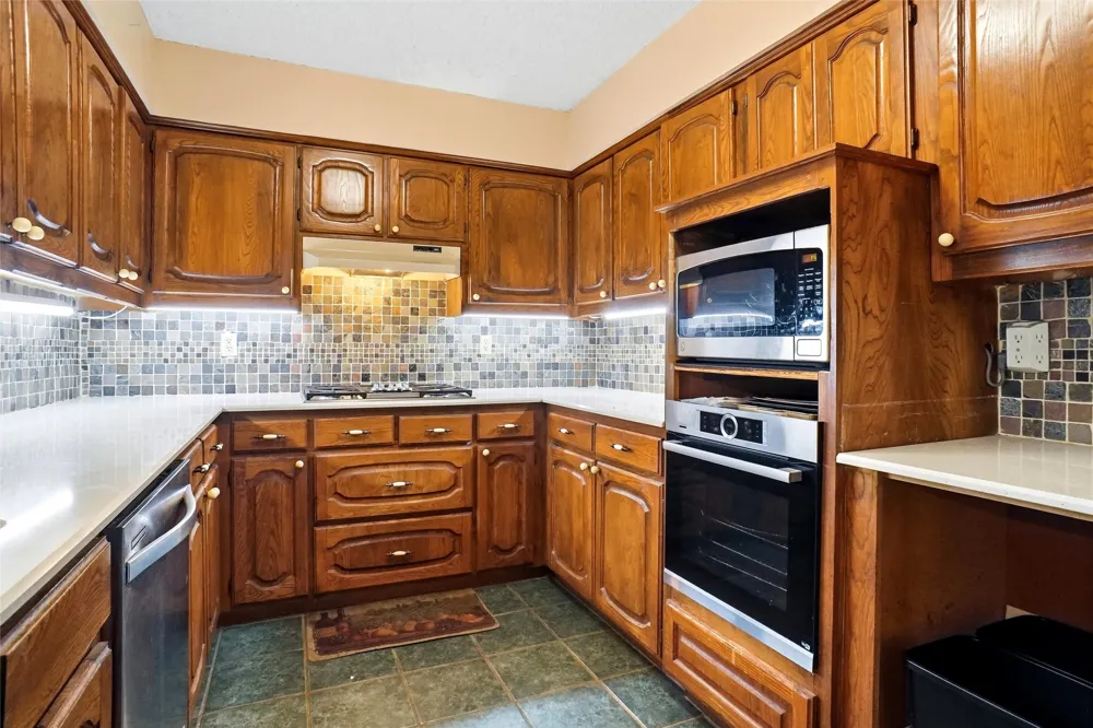 35 Hickory Hills Boulevard Hickory Creek, TX 75065