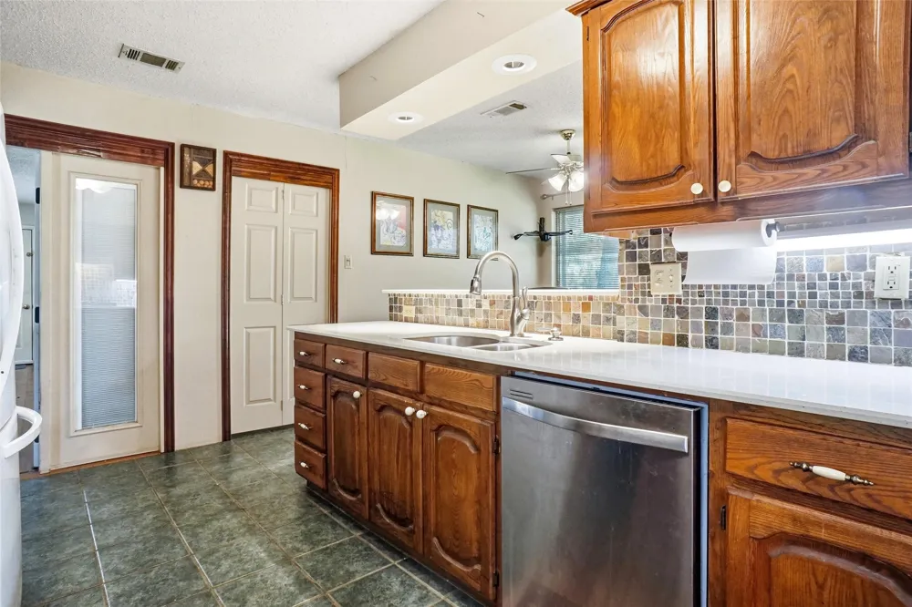 35 Hickory Hills Boulevard Hickory Creek, TX 75065