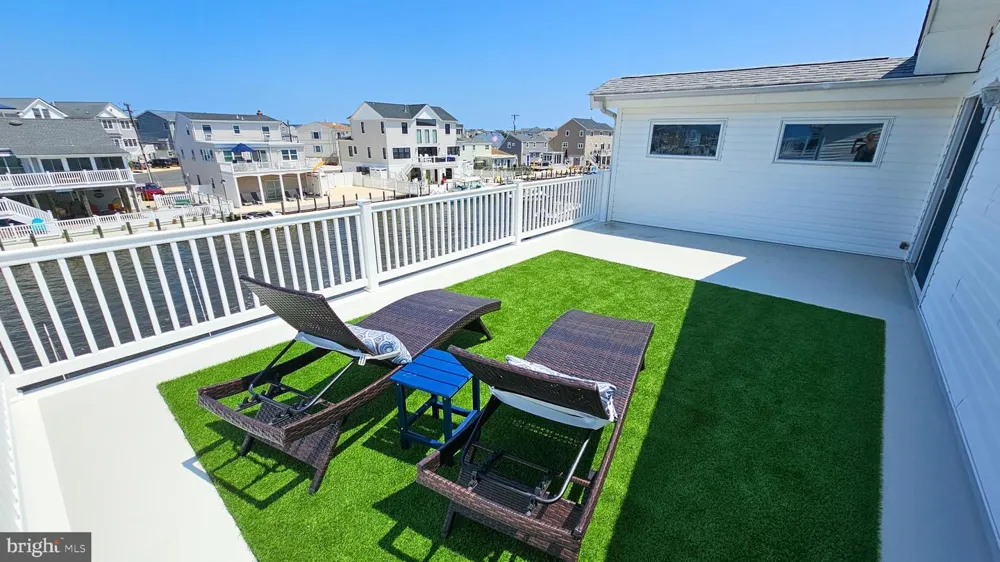 1386 PAUL BOULEVARD Manahawkin, NJ 08050