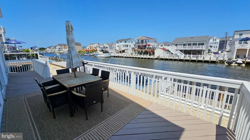 1386 PAUL BOULEVARD Manahawkin, NJ 08050