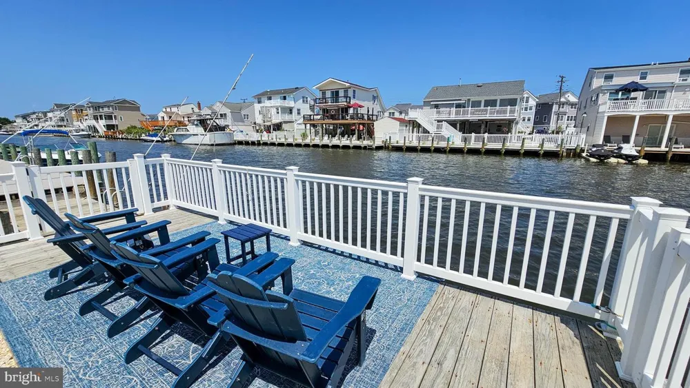 1386 PAUL BOULEVARD Manahawkin, NJ 08050