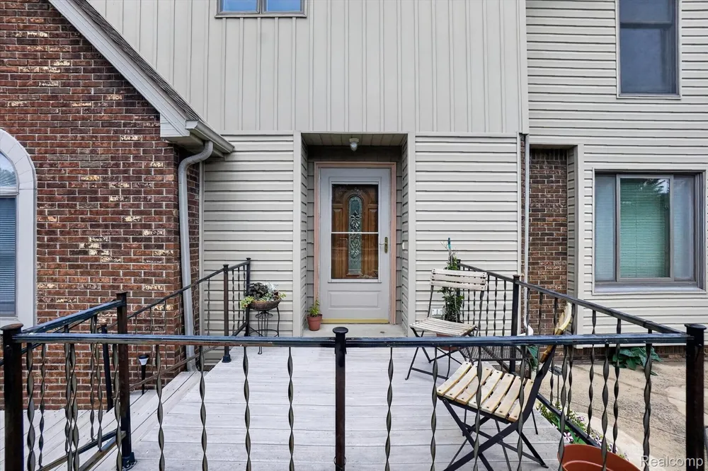 6888 Slawski Drive Handy Township, MI 48836