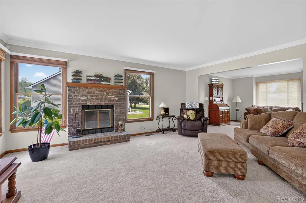 6888 Slawski Drive Handy Township, MI 48836