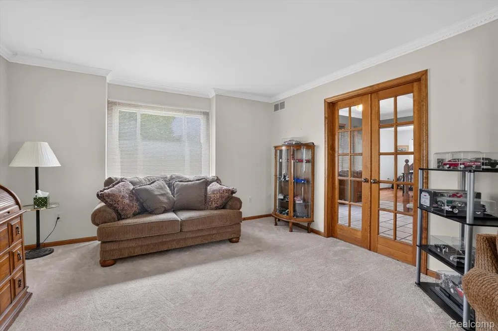 6888 Slawski Drive Handy Township, MI 48836