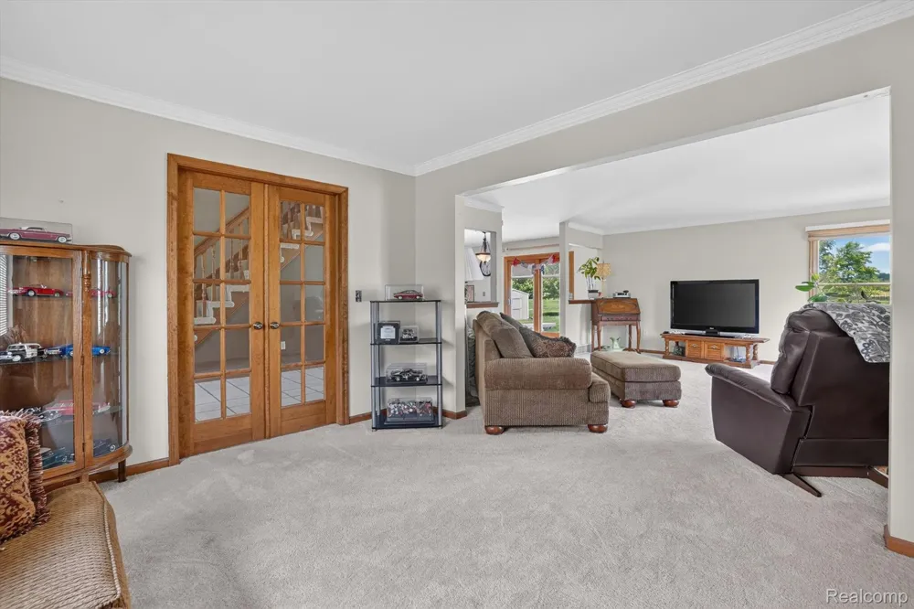 6888 Slawski Drive Handy Township, MI 48836