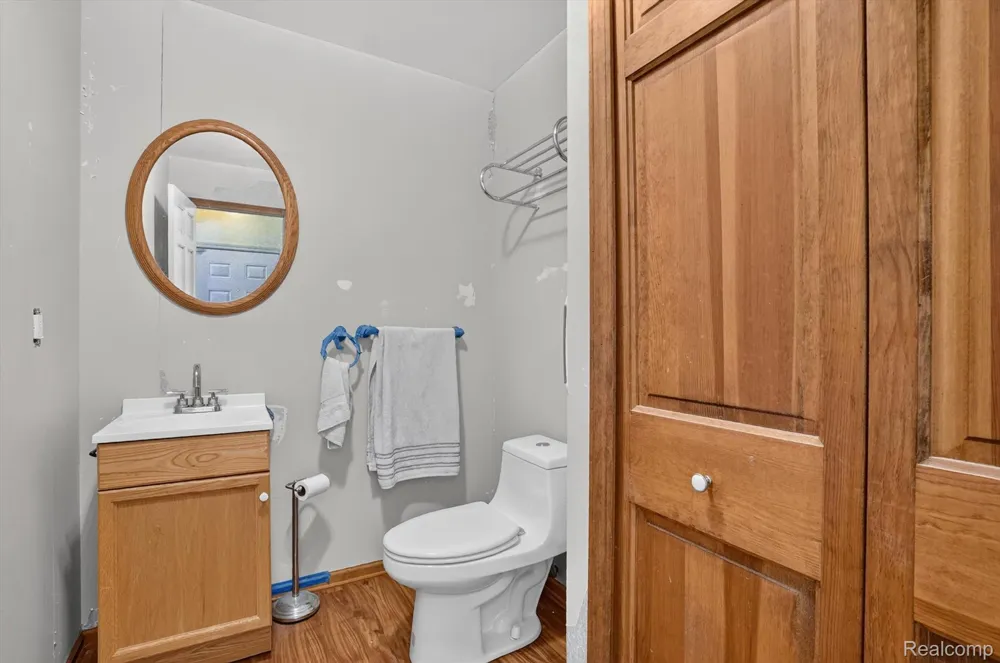 6888 Slawski Drive Handy Township, MI 48836