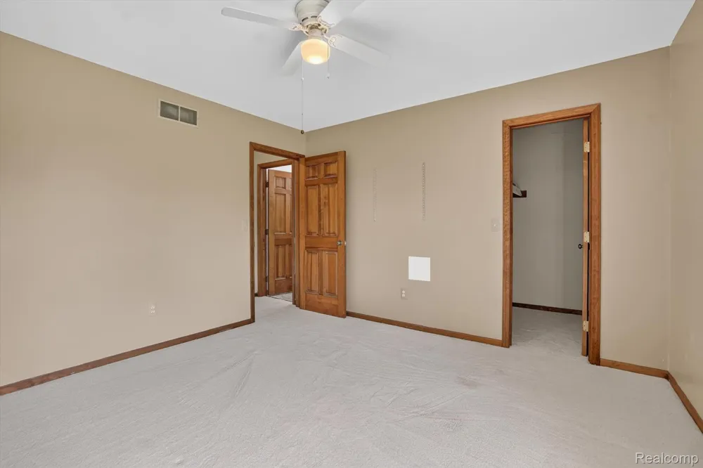 6888 Slawski Drive Handy Township, MI 48836