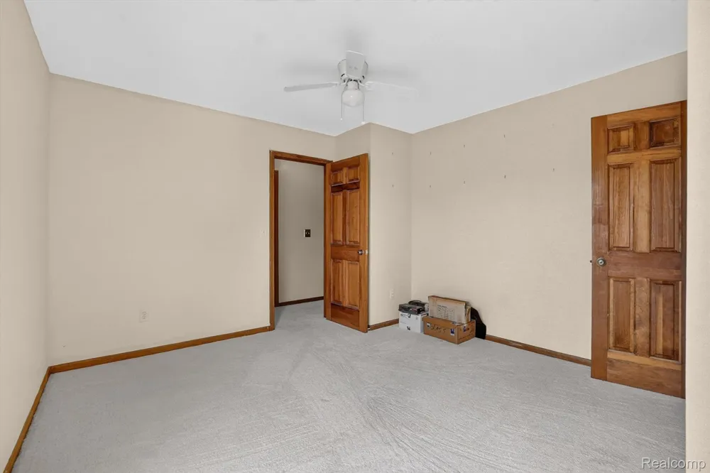 6888 Slawski Drive Handy Township, MI 48836