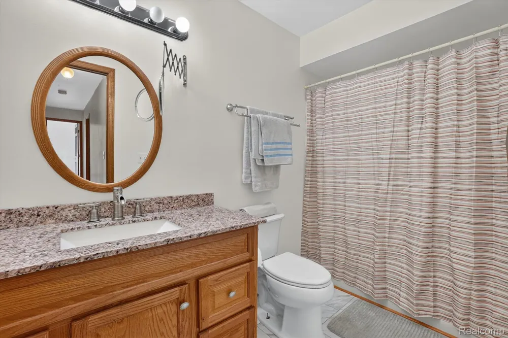 6888 Slawski Drive Handy Township, MI 48836