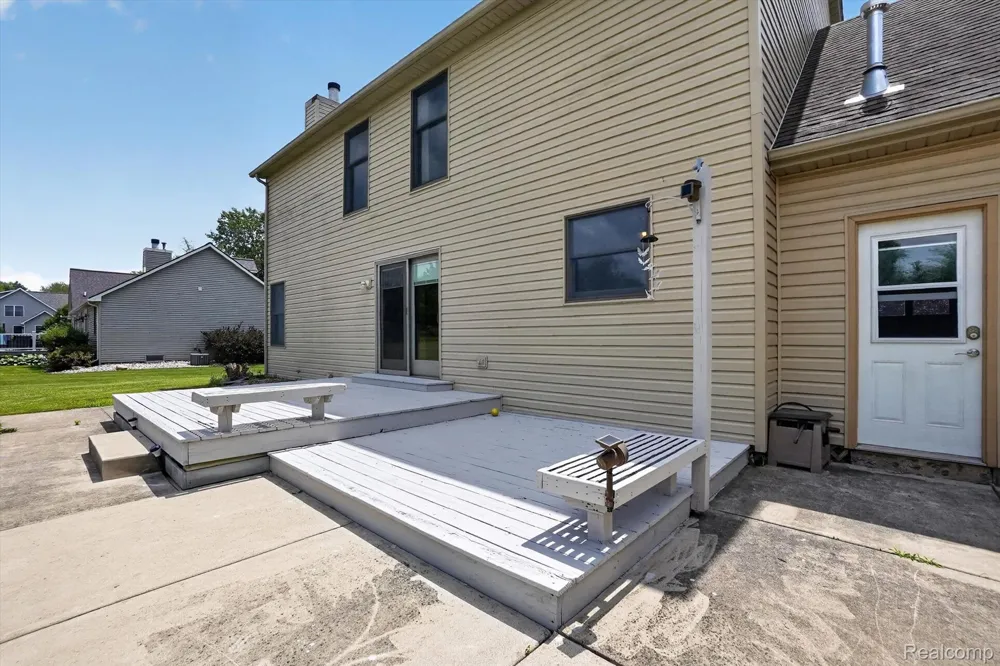 6888 Slawski Drive Handy Township, MI 48836