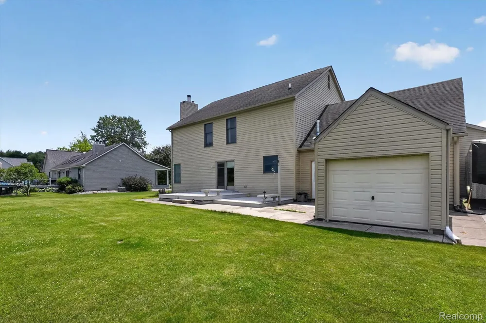 6888 Slawski Drive Handy Township, MI 48836