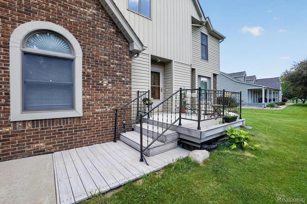 6888 Slawski Drive Handy Township, MI 48836