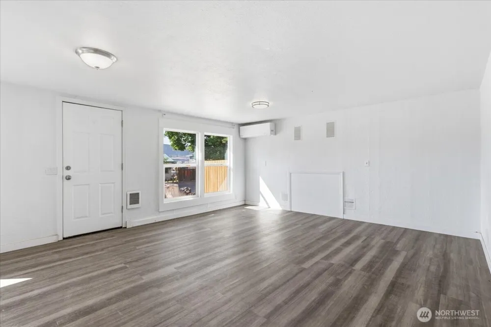 213 W Kelso Avenue Electric City, WA 99123