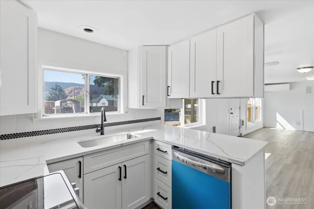 213 W Kelso Avenue Electric City, WA 99123