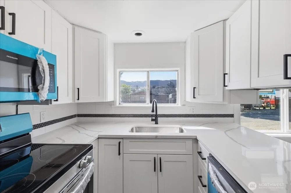 213 W Kelso Avenue Electric City, WA 99123
