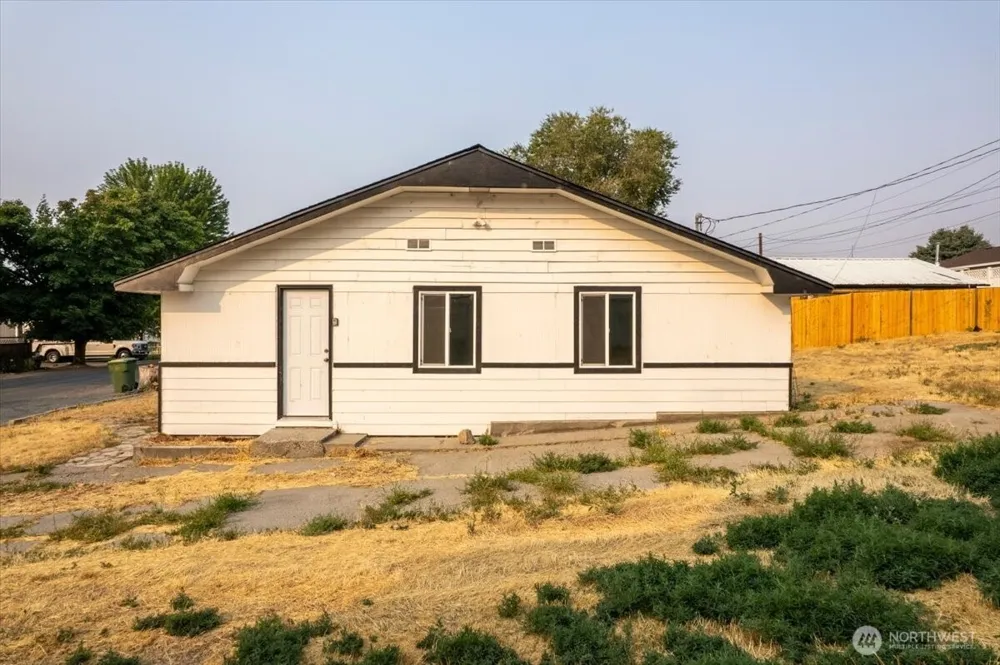 213 W Kelso Avenue Electric City, WA 99123