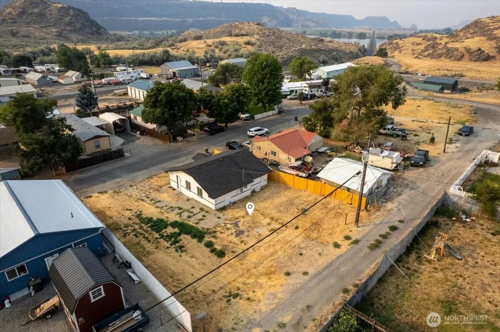 213 W Kelso Avenue Electric City, WA 99123
