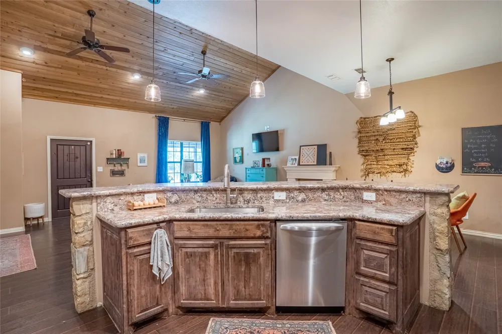 4600 County Road 906 Godley, TX 76044