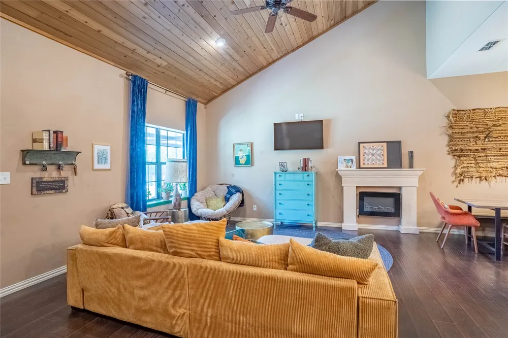 4600 County Road 906 Godley, TX 76044