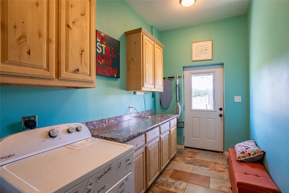 4600 County Road 906 Godley, TX 76044