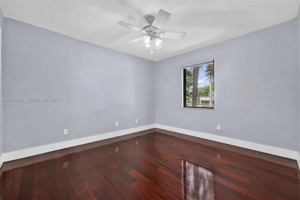 8701 SW 141st St #L6 Palmetto Bay, FL 33176