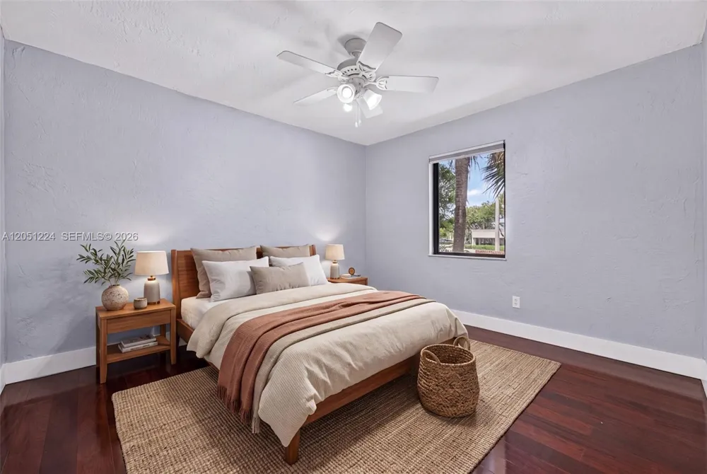 8701 SW 141st St #L6 Palmetto Bay, FL 33176