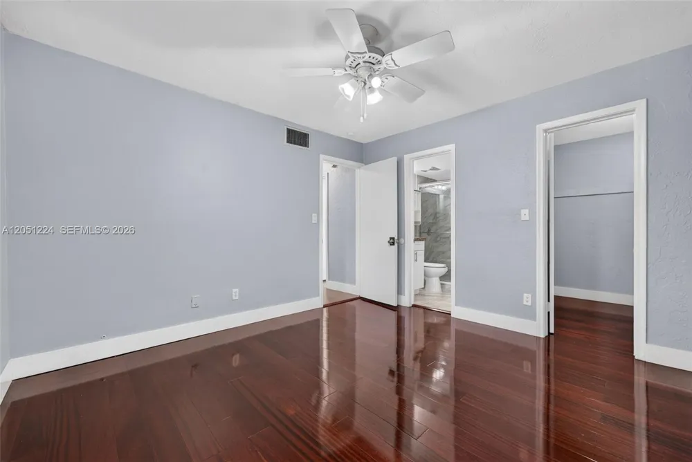 8701 SW 141st St #L6 Palmetto Bay, FL 33176
