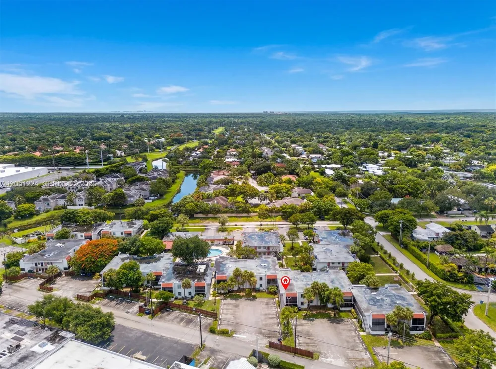 8701 SW 141st St #L6 Palmetto Bay, FL 33176