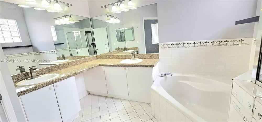 21460 SW 90th Ct Cutler Bay, FL 33189
