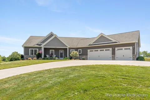 5930 12 Mile Road NE