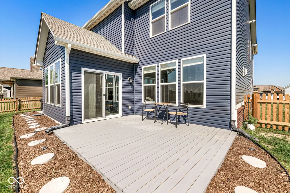 2814 Larkspur Drive Lebanon, IN 46052