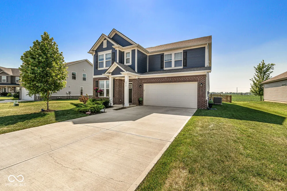 2814 Larkspur Drive Lebanon, IN 46052