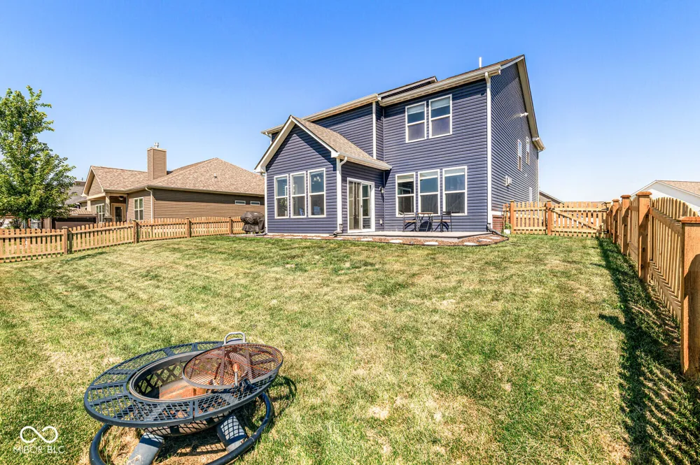 2814 Larkspur Drive Lebanon, IN 46052