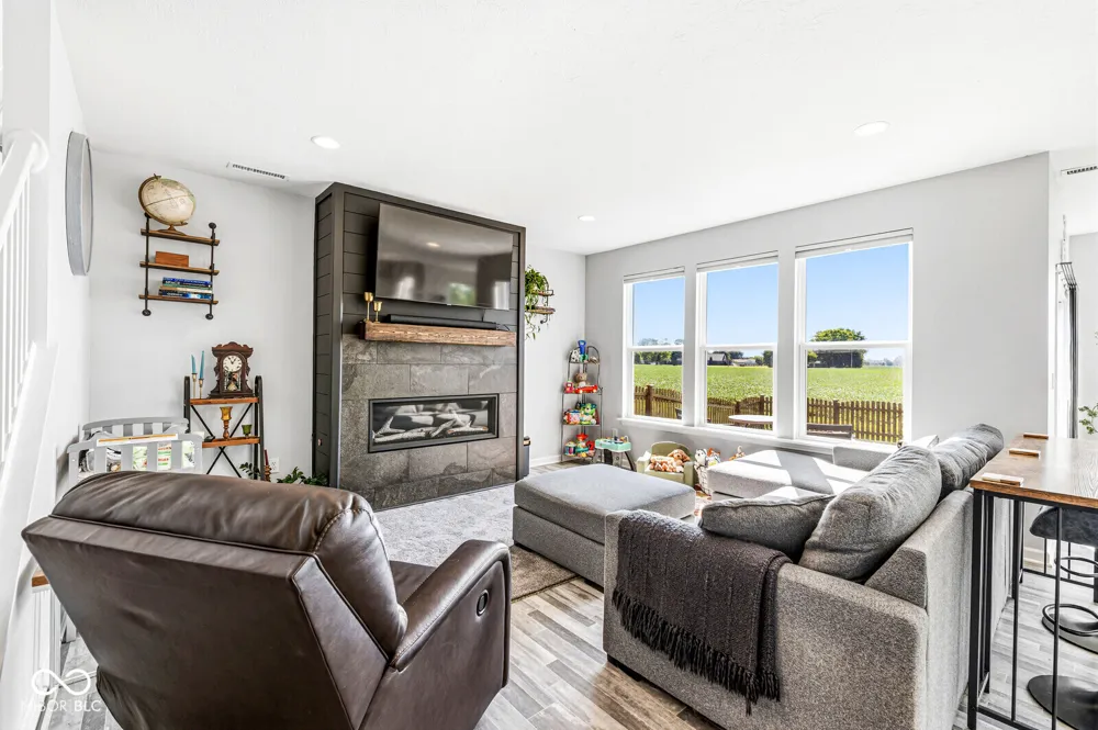2814 Larkspur Drive Lebanon, IN 46052