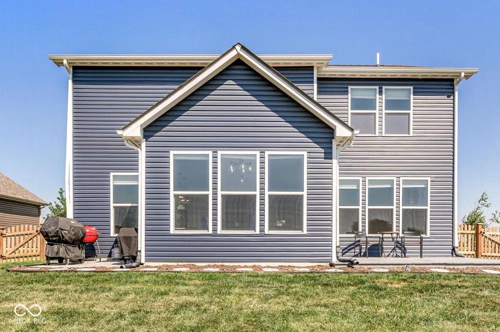 2814 Larkspur Drive Lebanon, IN 46052