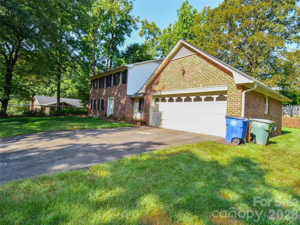 792 Reaford Road Winston Salem, NC 27104
