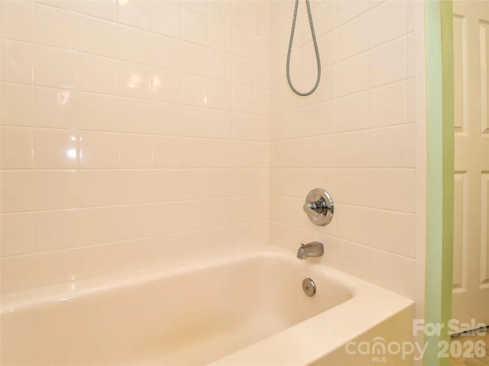 792 Reaford Road Winston Salem, NC 27104