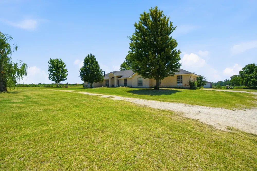 1640 County Road 185 Stephenville, TX 76401
