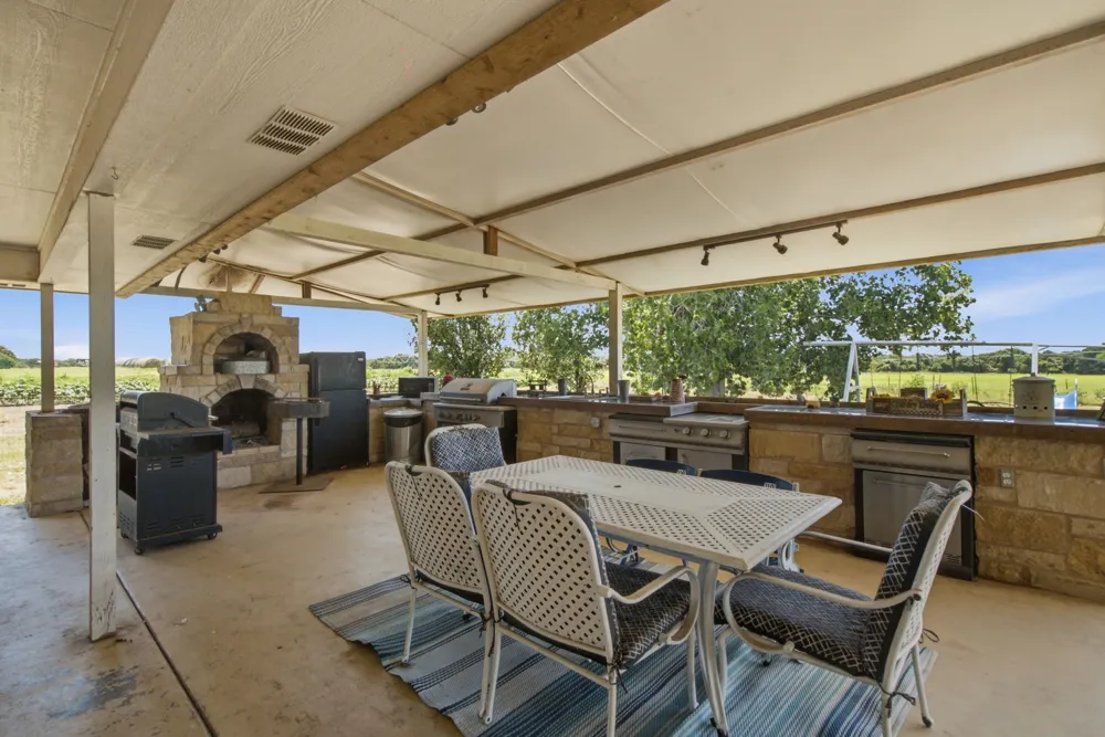 1640 County Road 185 Stephenville, TX 76401