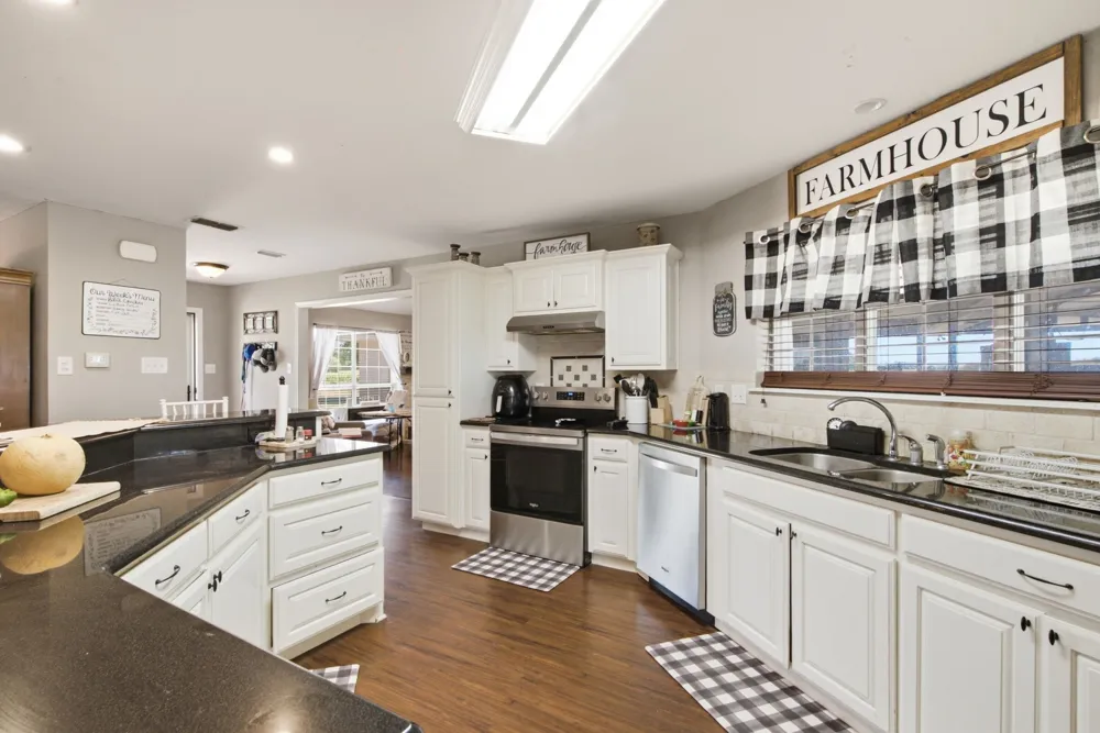 1640 County Road 185 Stephenville, TX 76401
