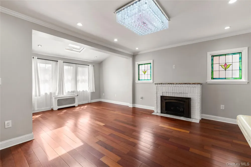 6148 220th Street Oakland Gardens, NY 11364