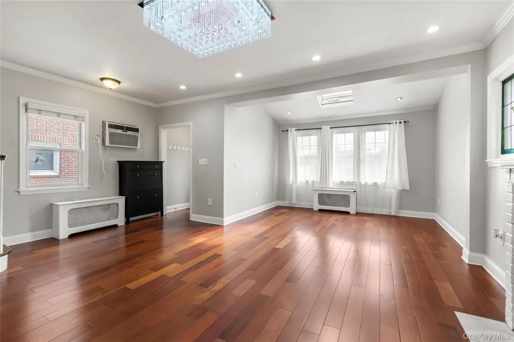6148 220th Street Oakland Gardens, NY 11364