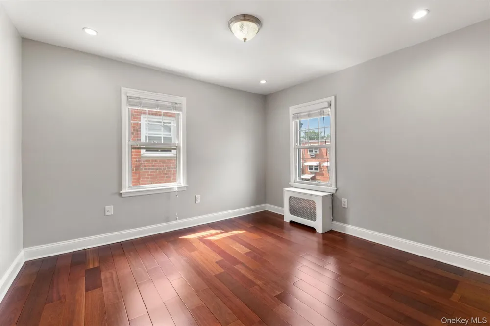 6148 220th Street Oakland Gardens, NY 11364