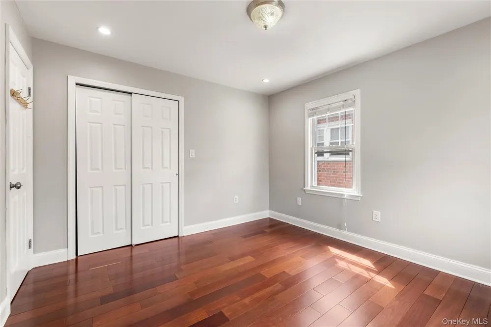 6148 220th Street Oakland Gardens, NY 11364