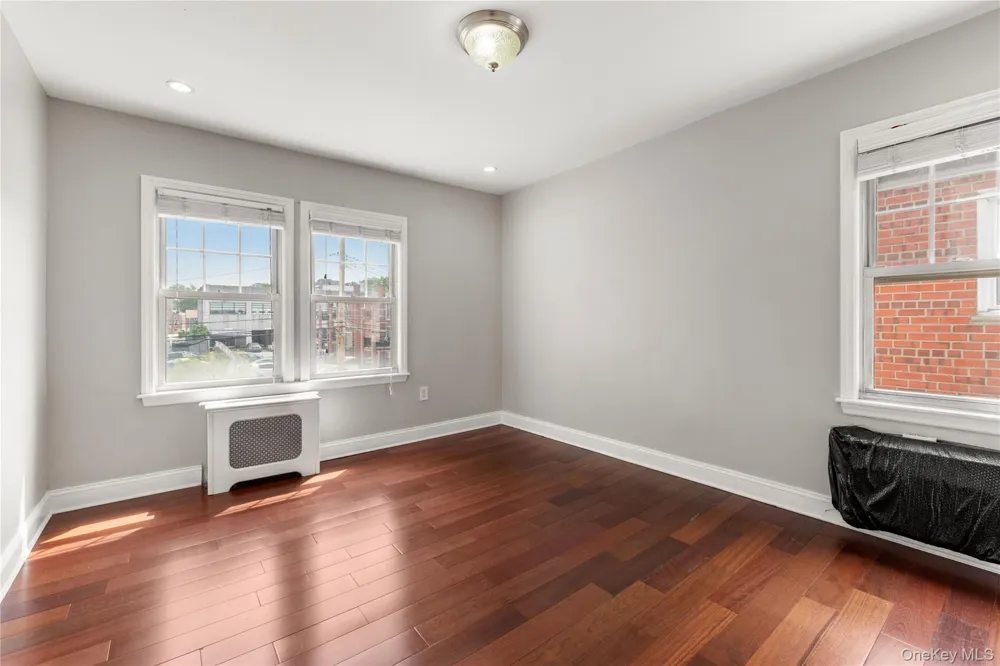 6148 220th Street Oakland Gardens, NY 11364
