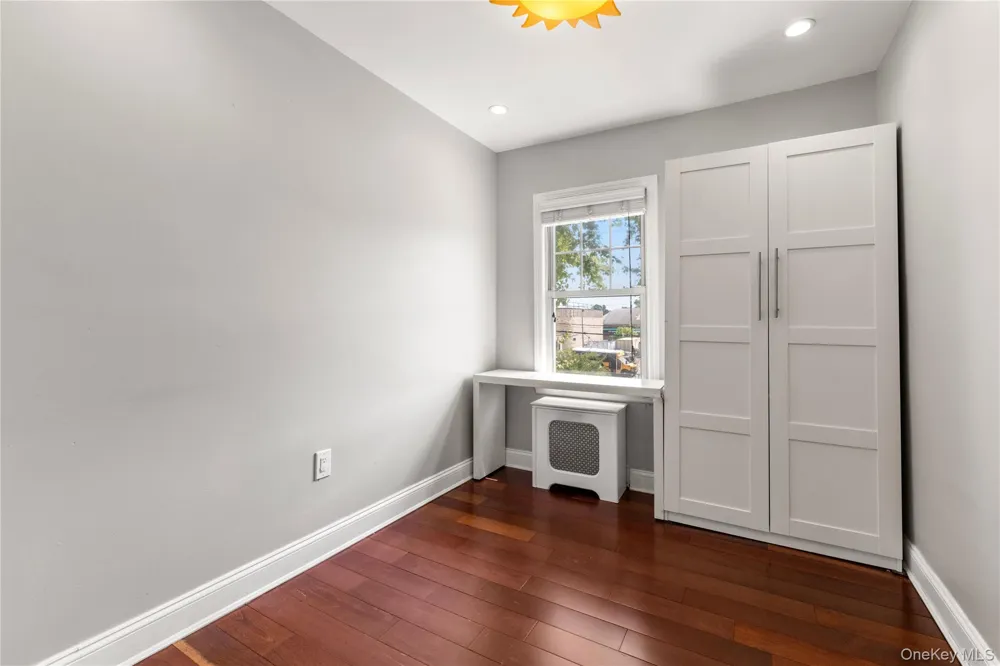 6148 220th Street Oakland Gardens, NY 11364
