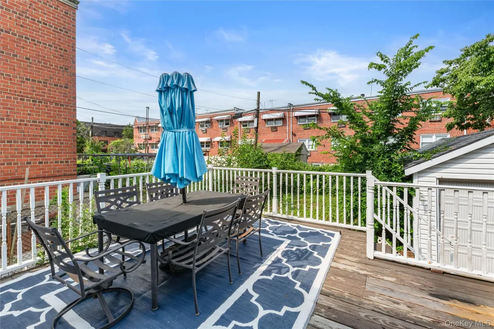 6148 220th Street Oakland Gardens, NY 11364