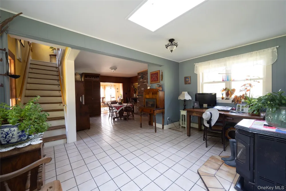 17 Spring Street Ellenville, NY 12428