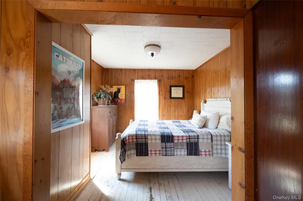 17 Spring Street Ellenville, NY 12428
