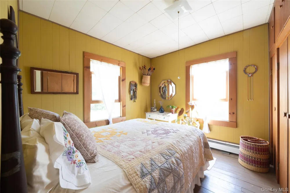 17 Spring Street Ellenville, NY 12428